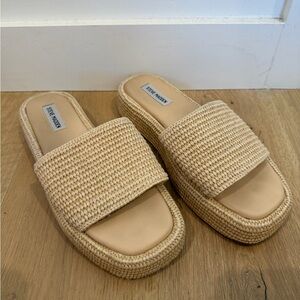 Steve Madden Beige Woven Platform Mules